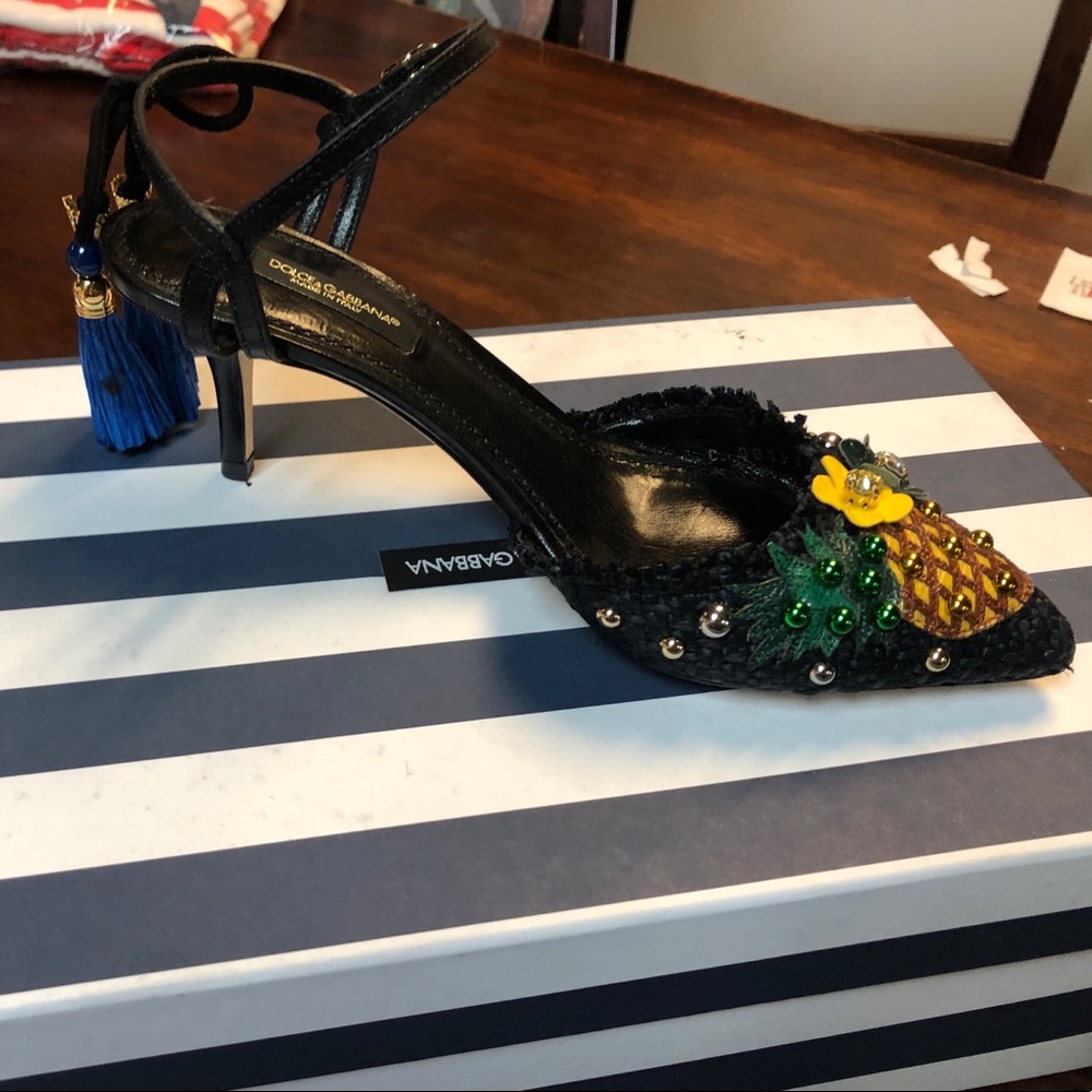 D&G pineapple and tassel slingback heels size 36